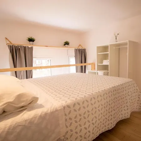 New & Modern Studio Loft 1 Apartament *