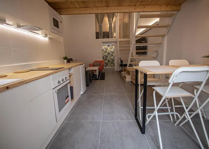 New & Modern Studio Loft 1 *